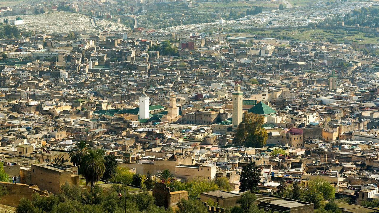 Fez: Morocco Historic City with the World's Oldest Campus